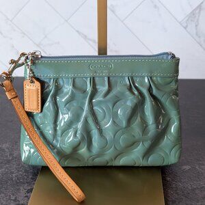 Coach Embossed Patent Leather Wristlet – Green – Authentic